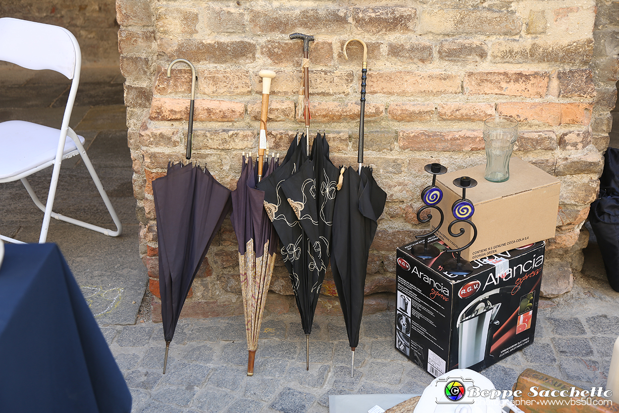 VBS_0110 - Mercatino dell'Antiquariato e dell'Hobbismo - Luglio 2023.jpg